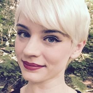 Meet your Posher, Holly